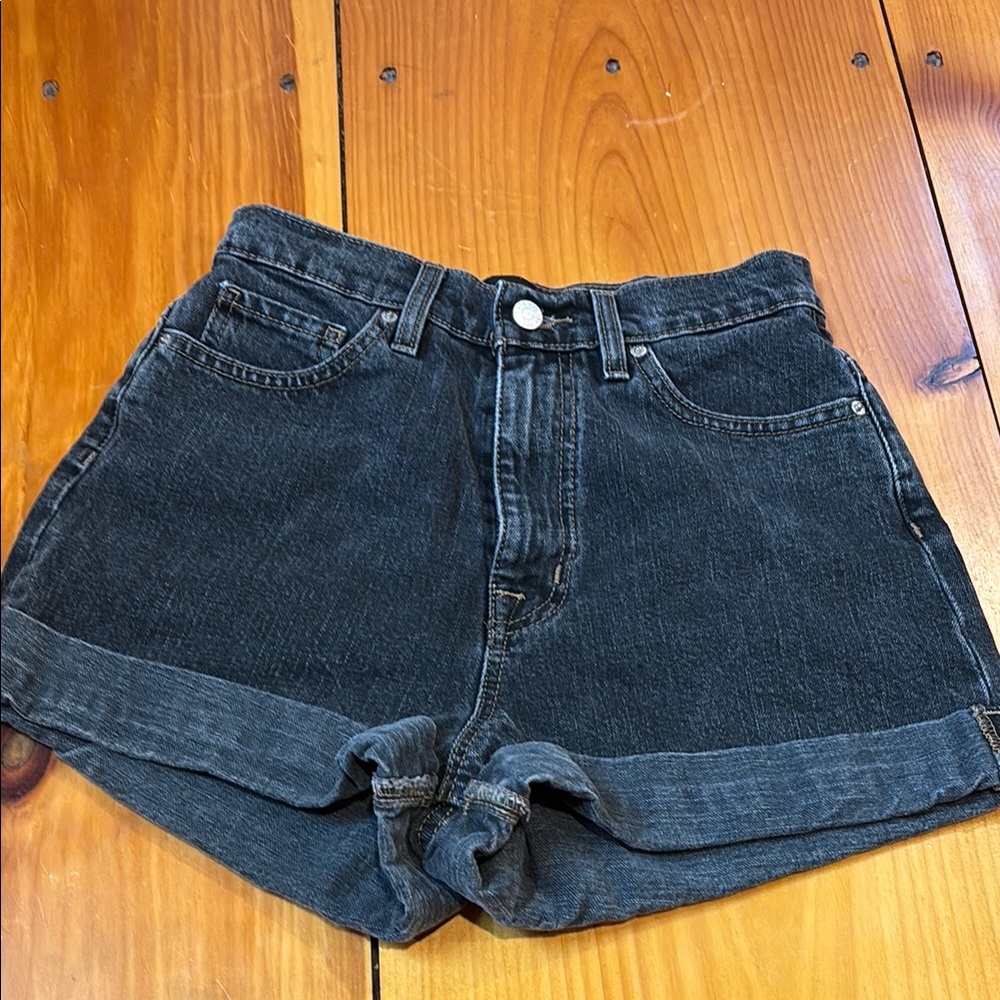 BDG (Urban Outfitters) 27 Black Mom High-Rise Jean Shorts
